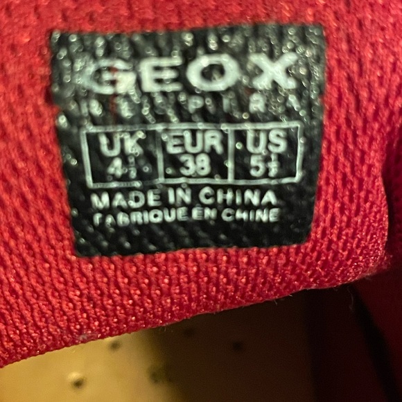 Geox Velcro big boys sneakers size 5 1/2 excellent condition. - Picture 8 of 8